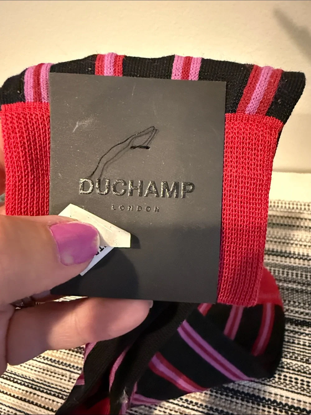 Duchamp Men's Black Dress Socks with‎ Red and Pink Stripes size Large NWT